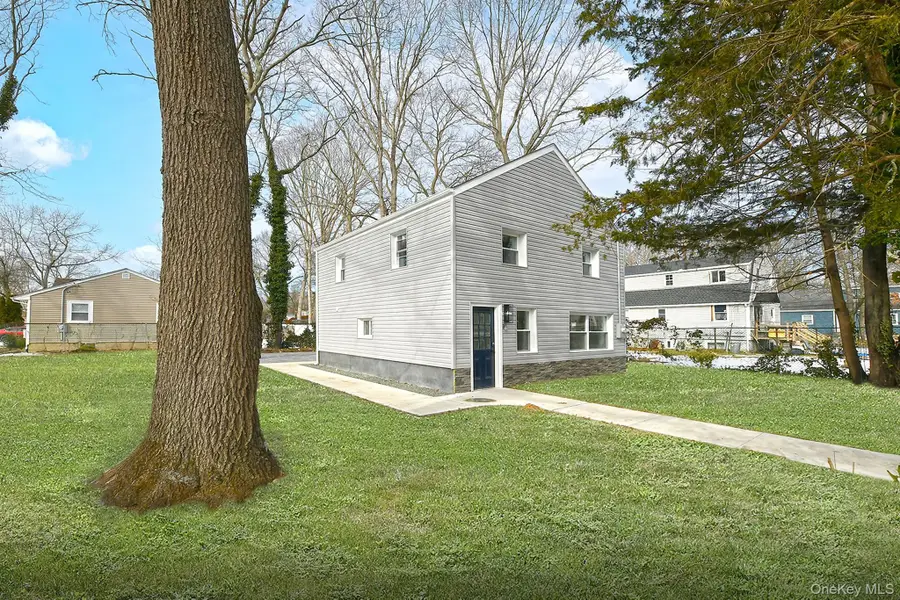 45 Crown Avenue, Huntington, NY 11743 - Image #3