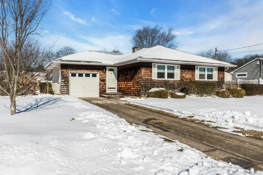 238 Loop Drive, Sayville, NY 11782 - Image #2