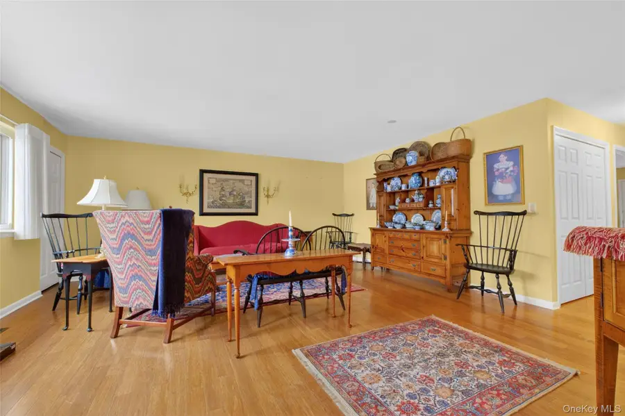202 Falcon Court, Poughkeepsie, NY 12603 - Image #3