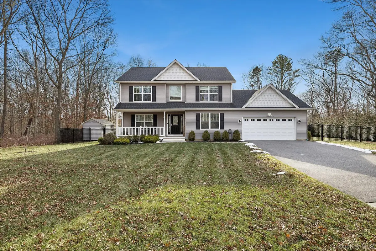 3 Lincoln Avenue, Manorville, NY 11949 - #1