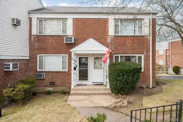 14-50 212th Street #102, Bayside, NY 11360