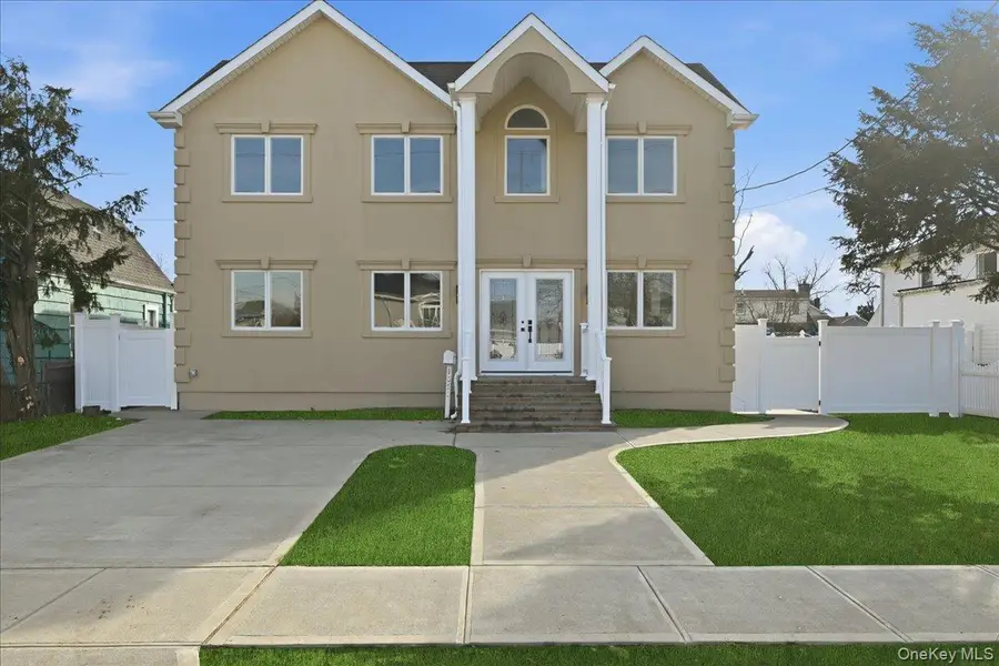 1050 Hastings Street, Baldwin, NY 11510 - Image #2