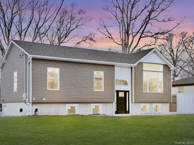 10 Amarr Drive, Shirley, NY 11967 - Image #1