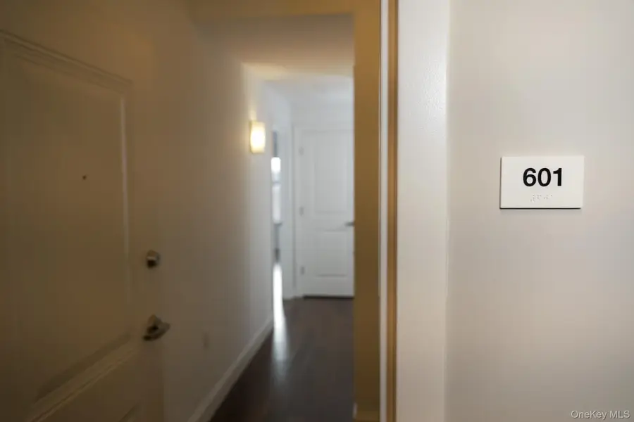 10 Byron Place #601, Larchmont, NY 10538 - #2