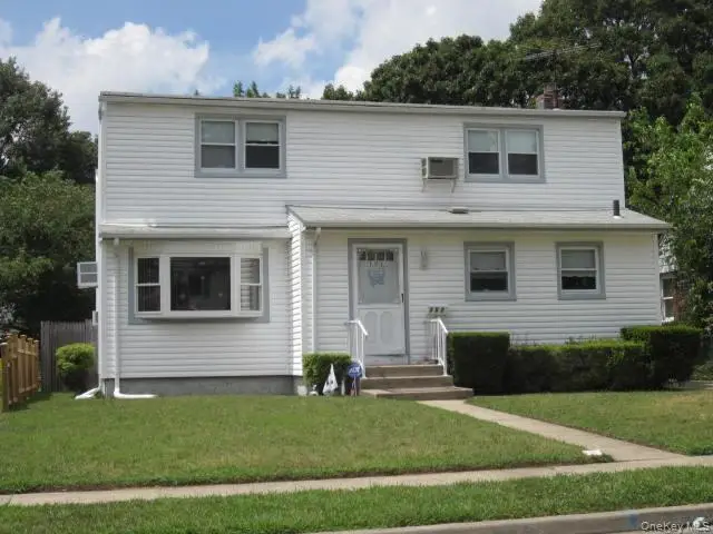 101 Spruce Avenue, Bethpage, NY 11714 - Image #1
