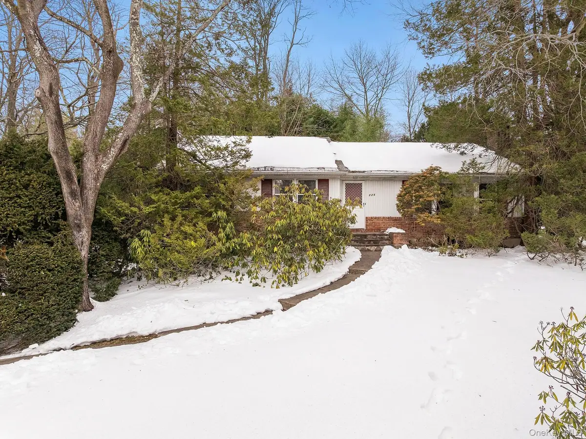 225 Port Washington Boulevard, Port Washington, NY 11050 - Image #1