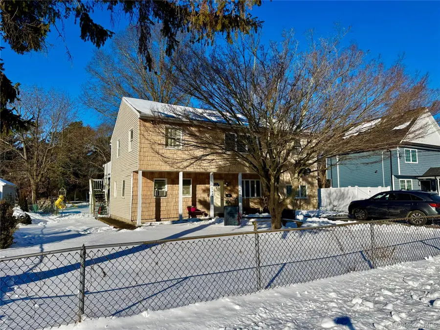 1644 N Gardiner Drive, Bay Shore, NY 11706 - #2