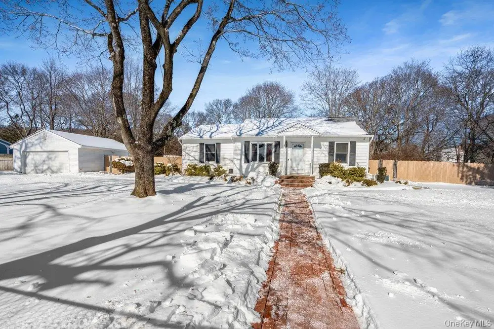 105 Greenport Avenue, Medford, NY 11763 - #1