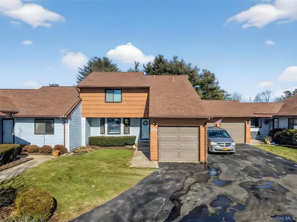 171 Melanie Way, Commack, NY 11725