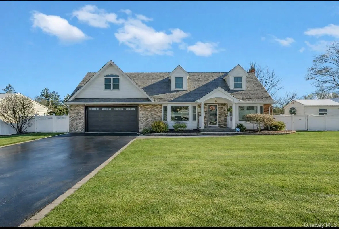 19 Radburn Drive, Commack, NY 11725 - Image #1