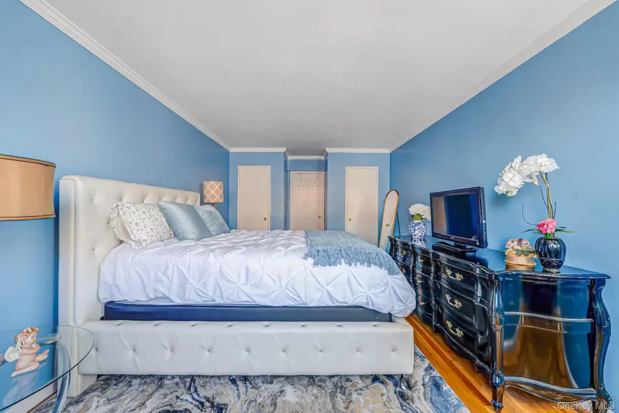 88-12 151 #4A, Howard Beach, NY 11414 - Image #2