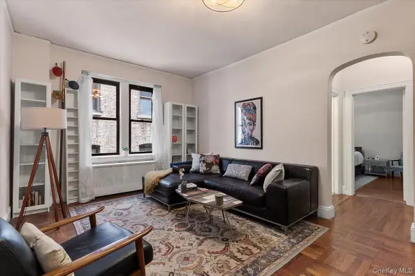 854 W 181st Street #4C, New York (Manhattan), NY 10033