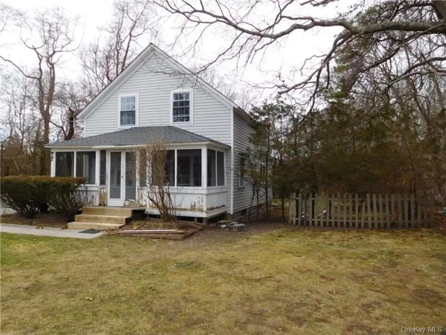 77 N Phillips Avenue, Speonk, NY 11972 - Image #2
