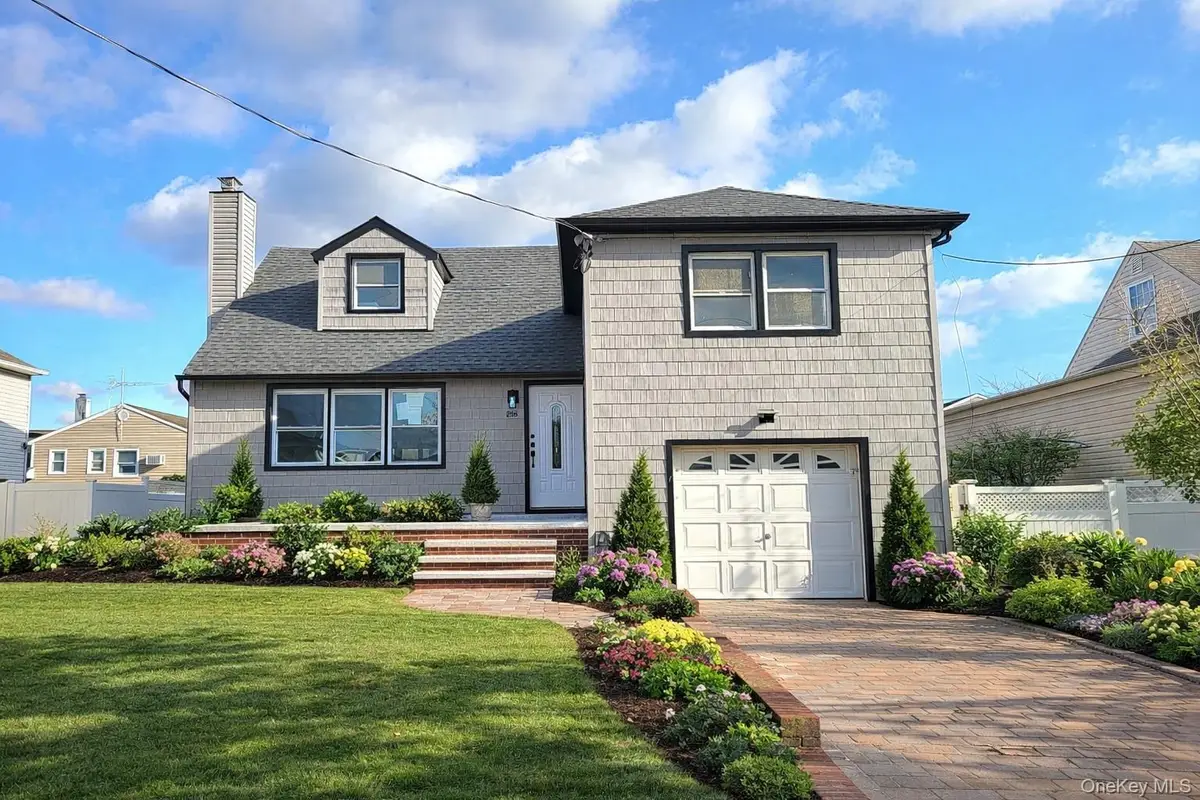 258 Jefferson Avenue, Harbor Isle, NY 11558 - Image #1