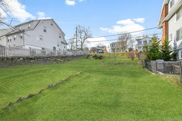 Pinebrook Road, New Rochelle, NY 10801