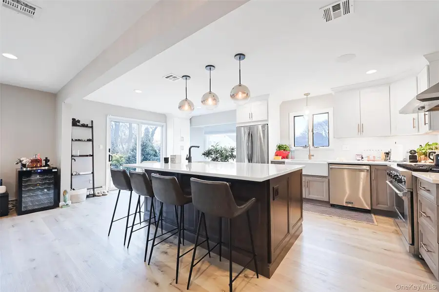 74 Bedford Avenue, New Hyde Park, NY 11040 - Image #2