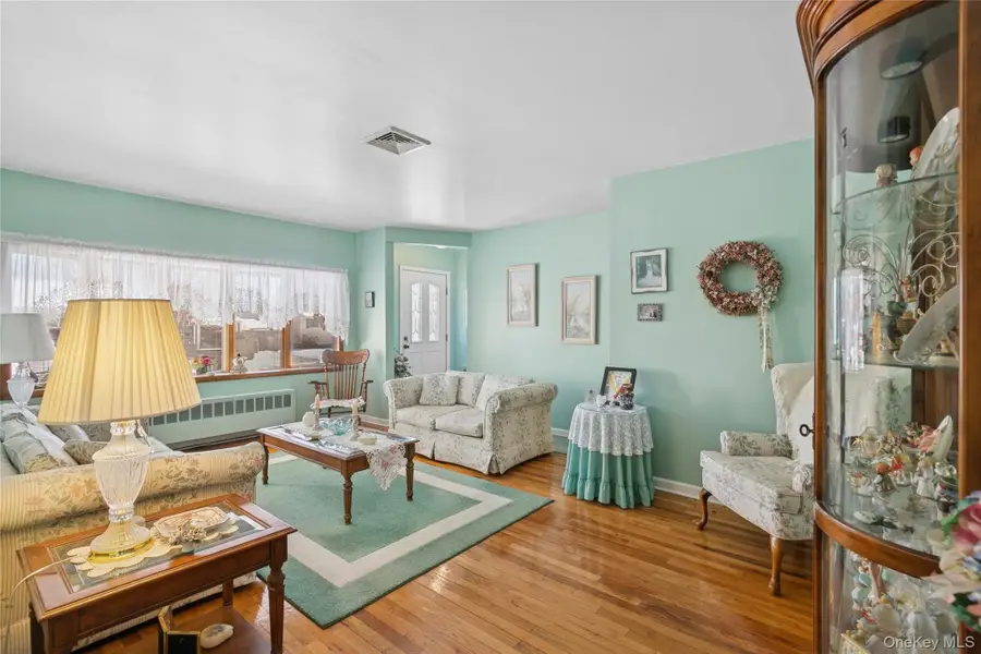 64 Dean Street, Hicksville, NY 11801 - Image #3