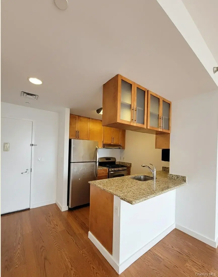 40-28 College Point Boulevard #805, Flushing, NY 11354 - Image #3