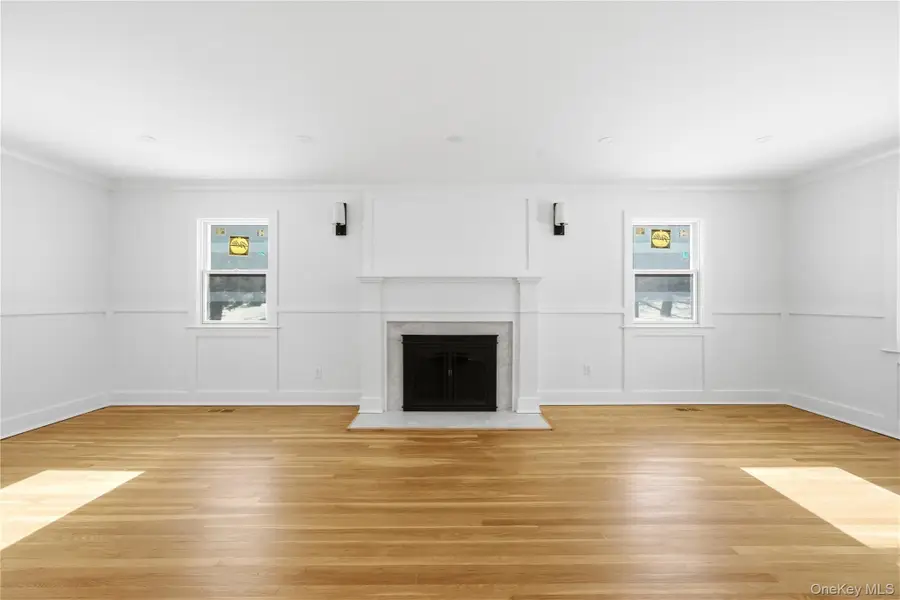 75 Centerport Road, Greenlawn, NY 11740 - #3