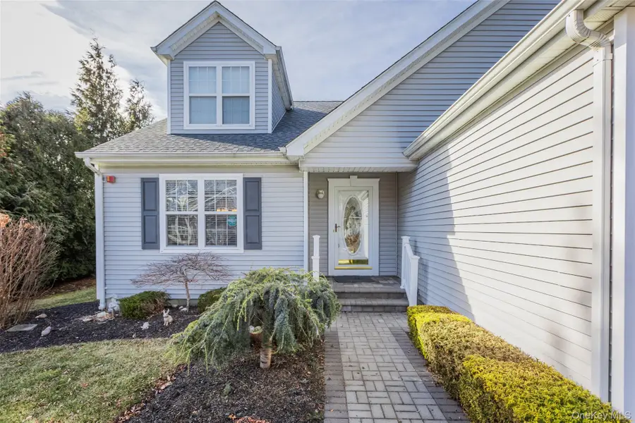 38 Gettysburg Drive, Port Jefferson Station, NY 11776 - Image #3