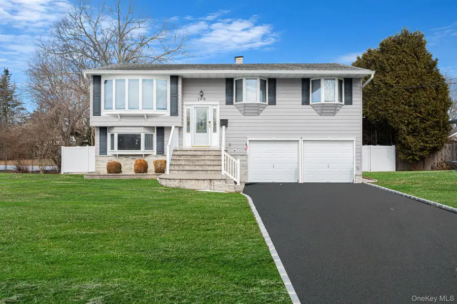 109 Utica Street, Bay Shore, NY 11706 - #2