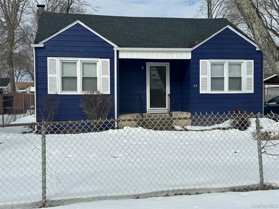 23 Hemlock Street, Wyandanch, NY 11798 - #3