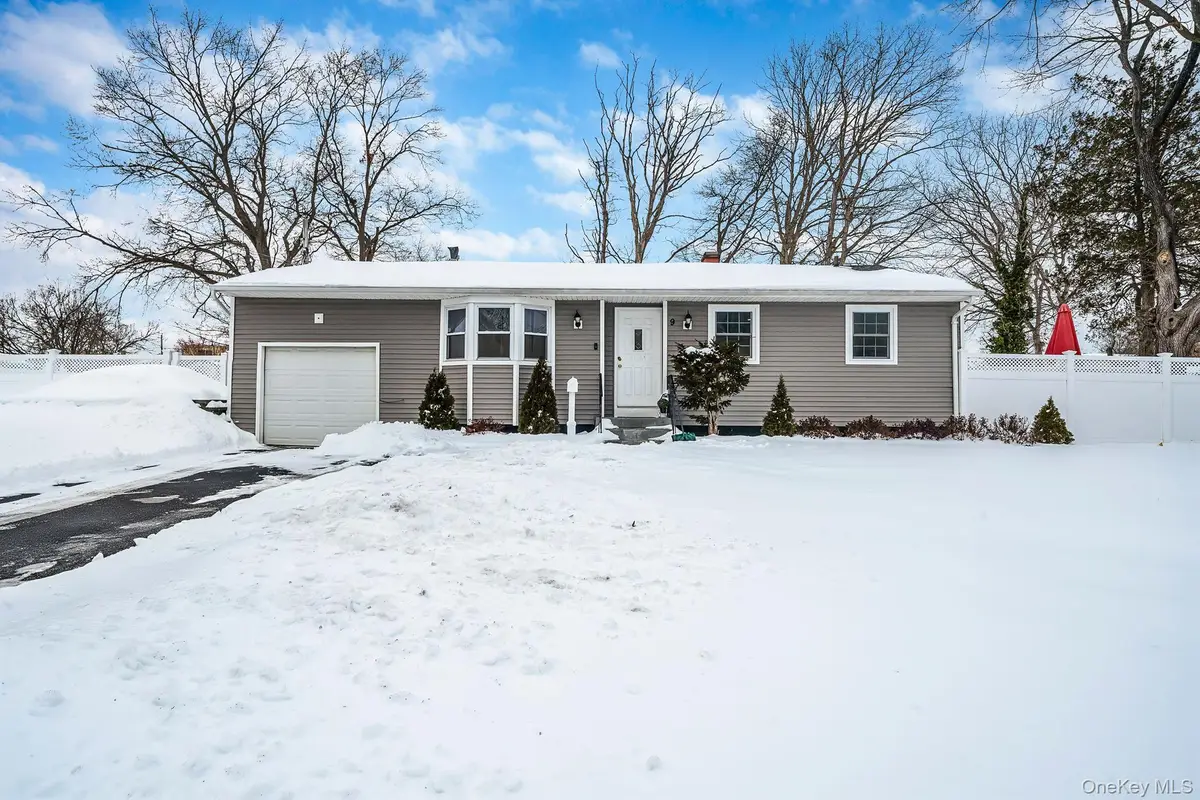 9 Amfer Court, Bay Shore, NY 11706 - Image #1