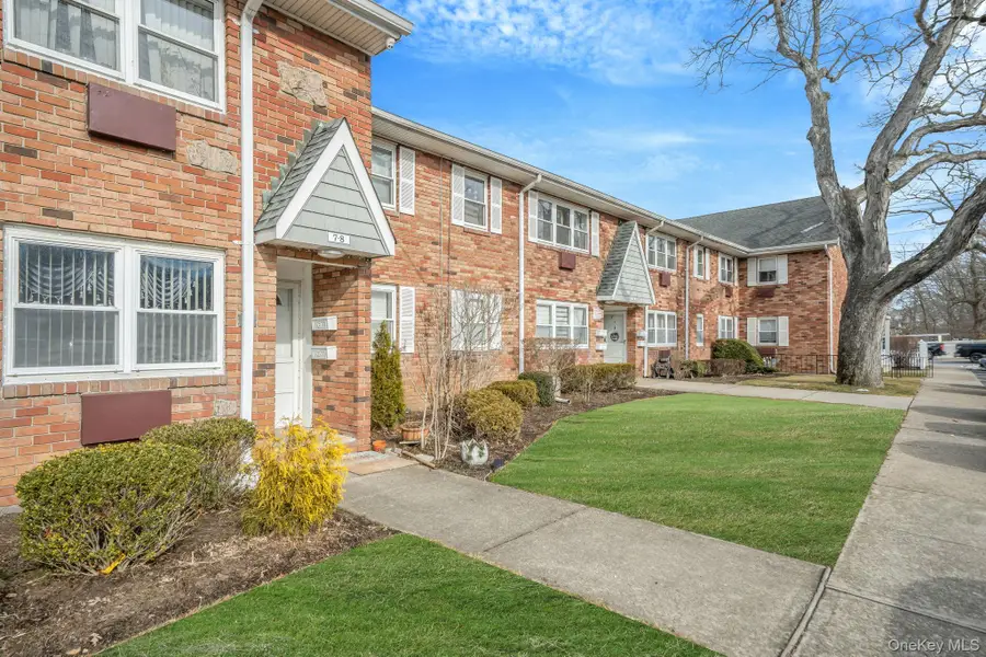 100 Connetquot Avenue #7, East Islip, NY 11730 - Image #2