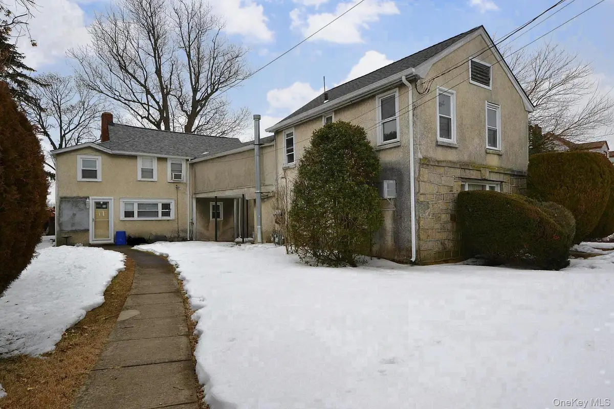 463 S Bayview Avenue, Freeport, NY 11520 - #1