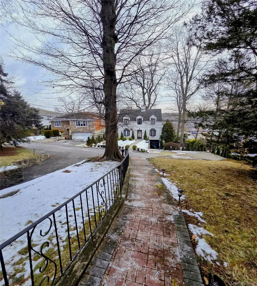 21 Norwood Road, Yonkers, NY 10710 - Image #3