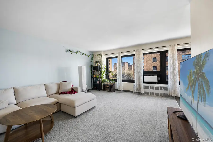 33-65 14th Street #8C, Astoria, NY 11106 - #3