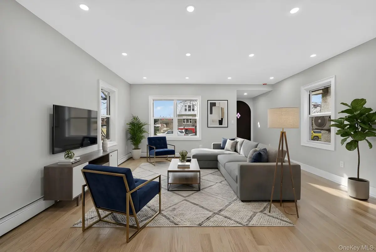 4058 Murdock Avenue, Bronx, NY 10466 - Image #1