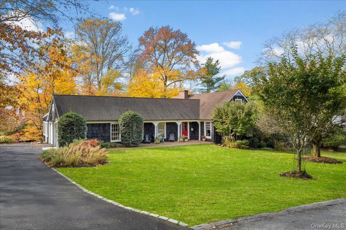 8 Douglas Circle, Rye, NY 10580 - #1