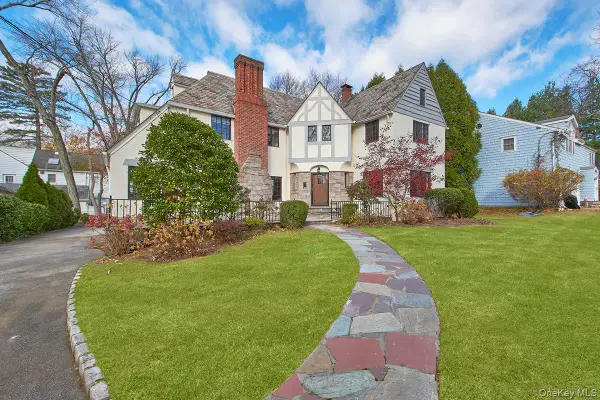 216 Hartsdale Avenue, White Plains, NY 10606