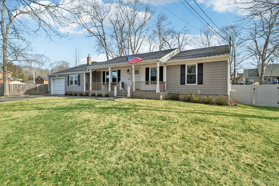 65 Beachfern Road, Center Moriches, NY 11934 - Image #3