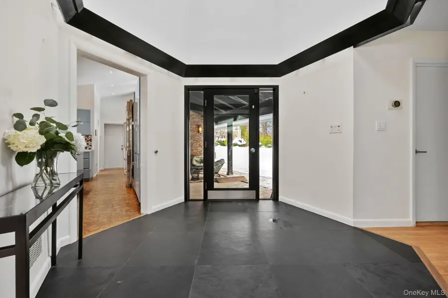 10 Lincoln Road, Scarsdale, NY 10583 - Image #3