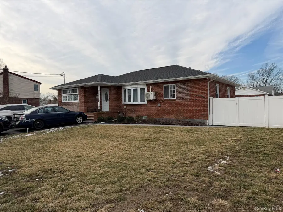 458 Carlls Path, Deer Park, NY 11729 - Image #2