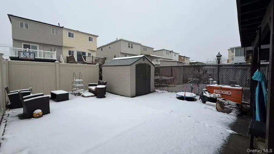 35 Gauldy Avenue, Staten Island, NY 10314 - Image #3