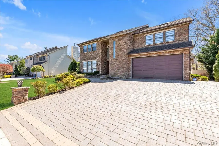 219 Carnation Drive, Farmingdale, NY 11735 - #2