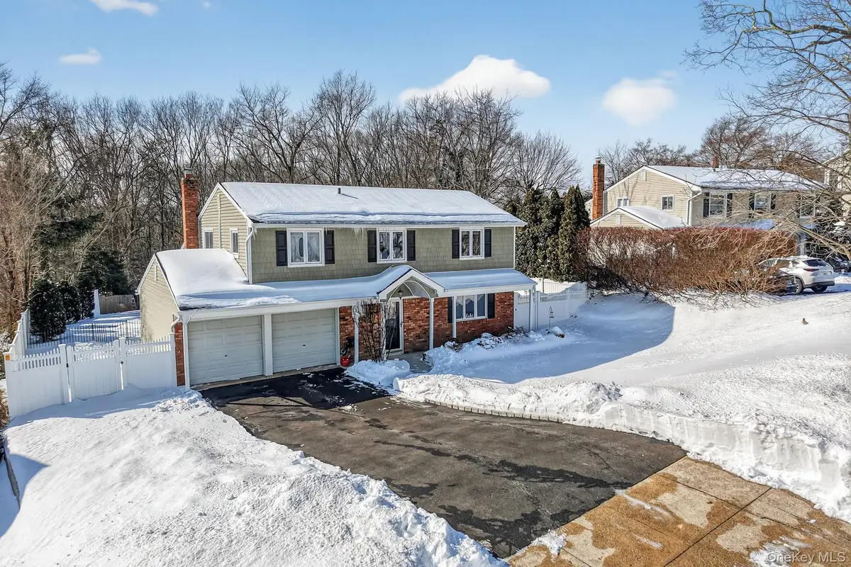 18 Hill Lane, Smithtown, NY 11787 - Image #1