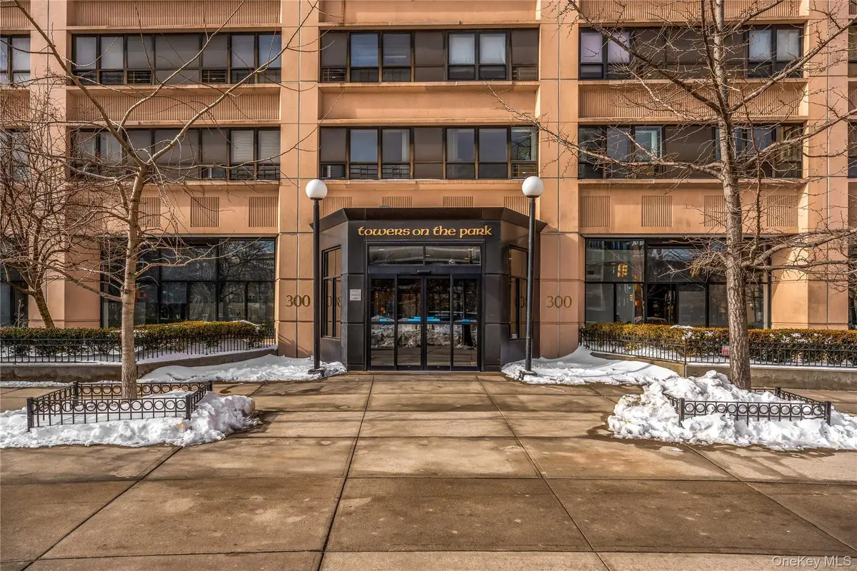 300 Cathedral Parkway #5K, New York, NY 10026 - Image #1