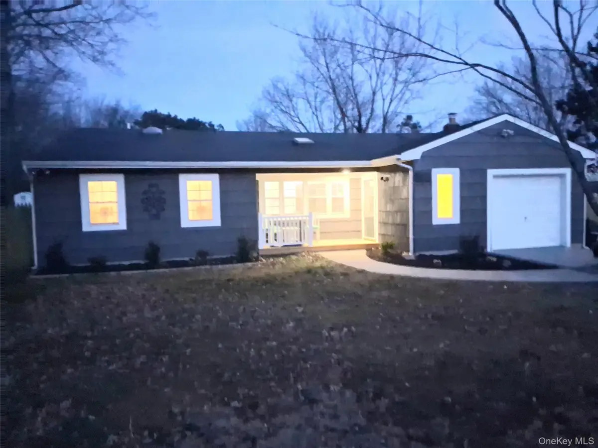 917 Sipp Avenue, East Patchogue, NY 11772 - Image #1