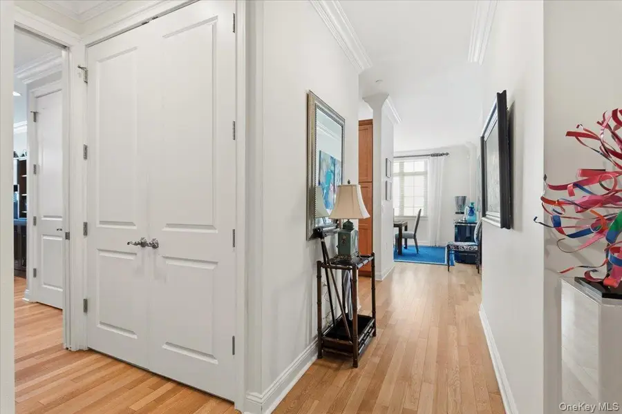 1 Christie Place #207 E, Scarsdale, NY 10583 - Image #3