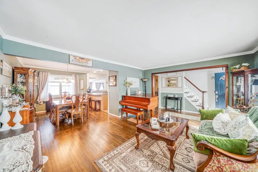 47 Grover Lane, East Northport, NY 11731 - Image #3