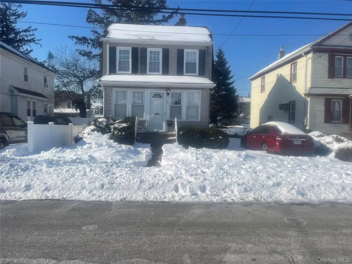 22 Eton Street, Valley Stream, NY 11581 - Image #1