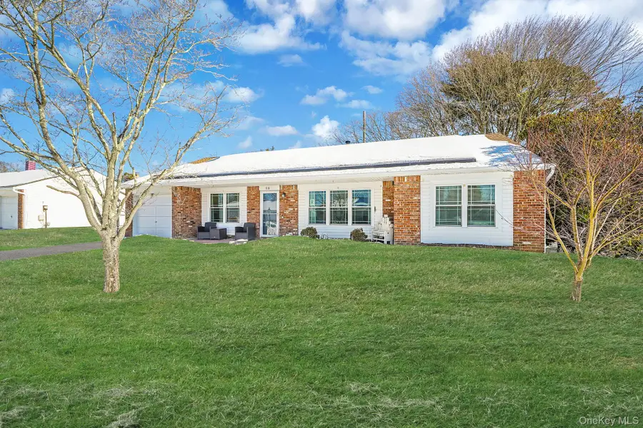 68 Sequoia Way, Holbrook, NY 11741 - #2