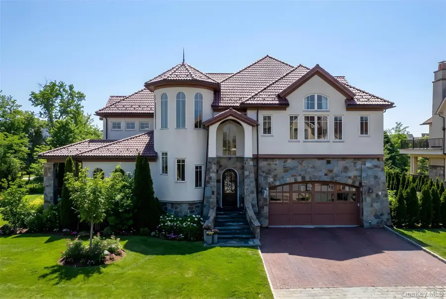 9 Brittany Lane, New Rochelle, NY 10805 - #2