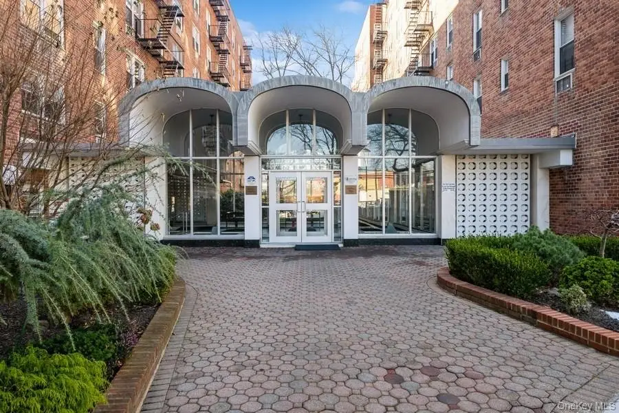 54-40 Little Neck Parkway #6M, Little Neck, NY 11362 - #2