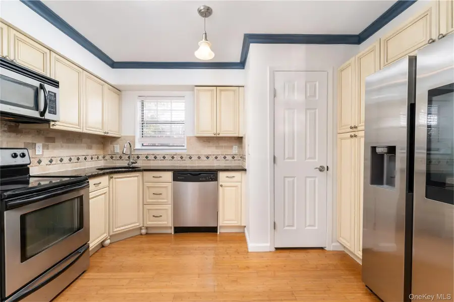 34 Shinnecock Avenue, East Quogue, NY 11942 - Image #3