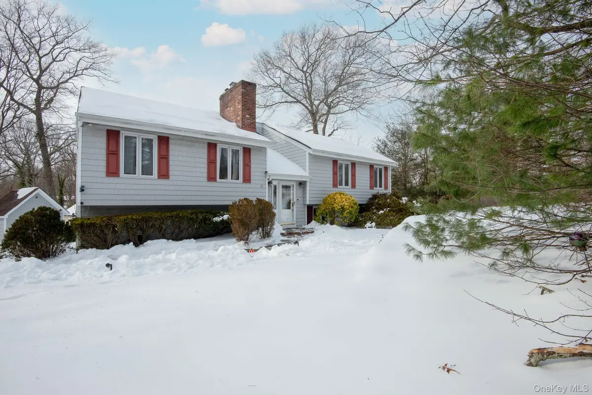 22 Glenview Avenue, Northport, NY 11768 - Image #1